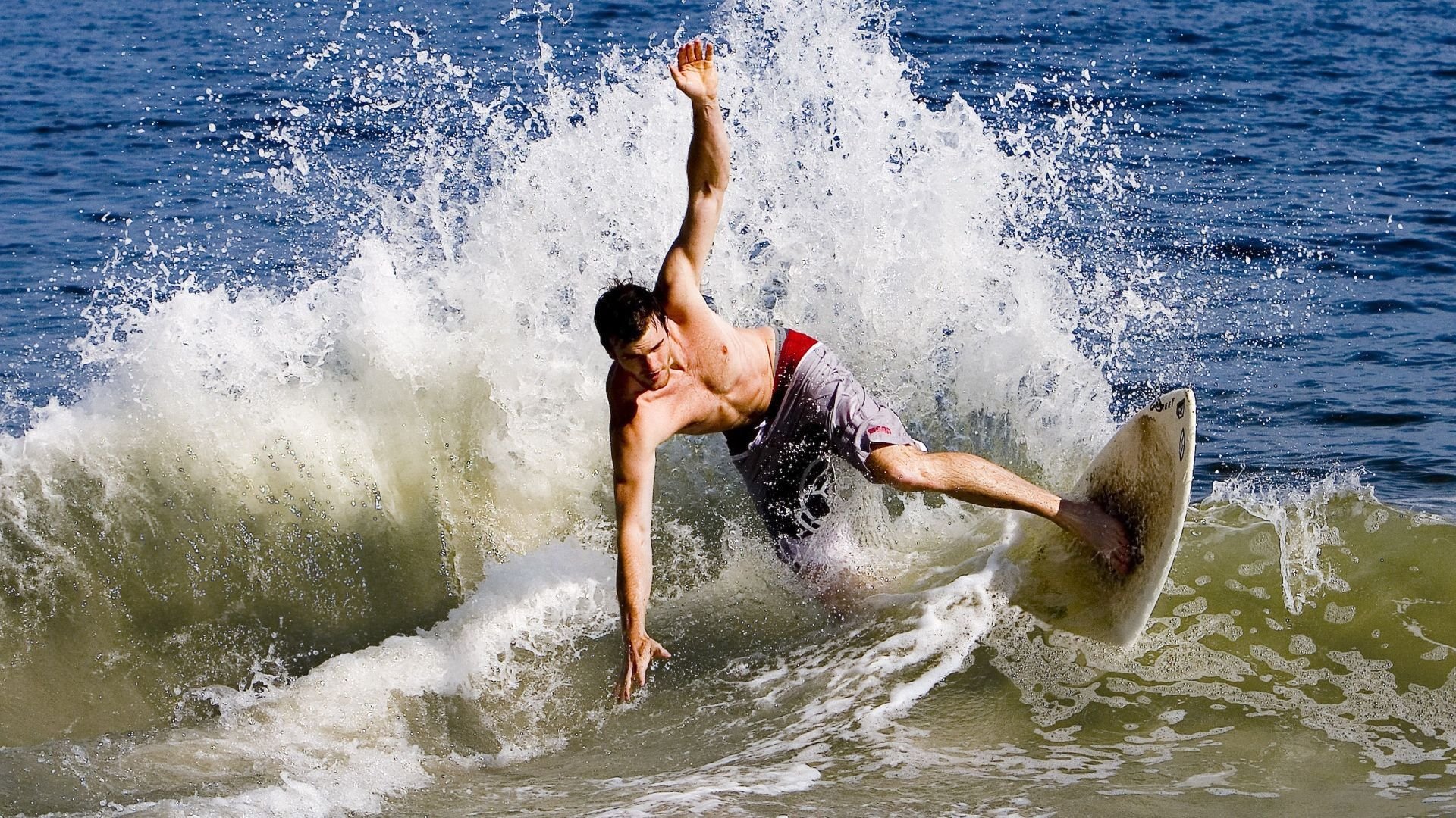 德罗巴爆冷击败澳大利亚队，逆转引爆全场！